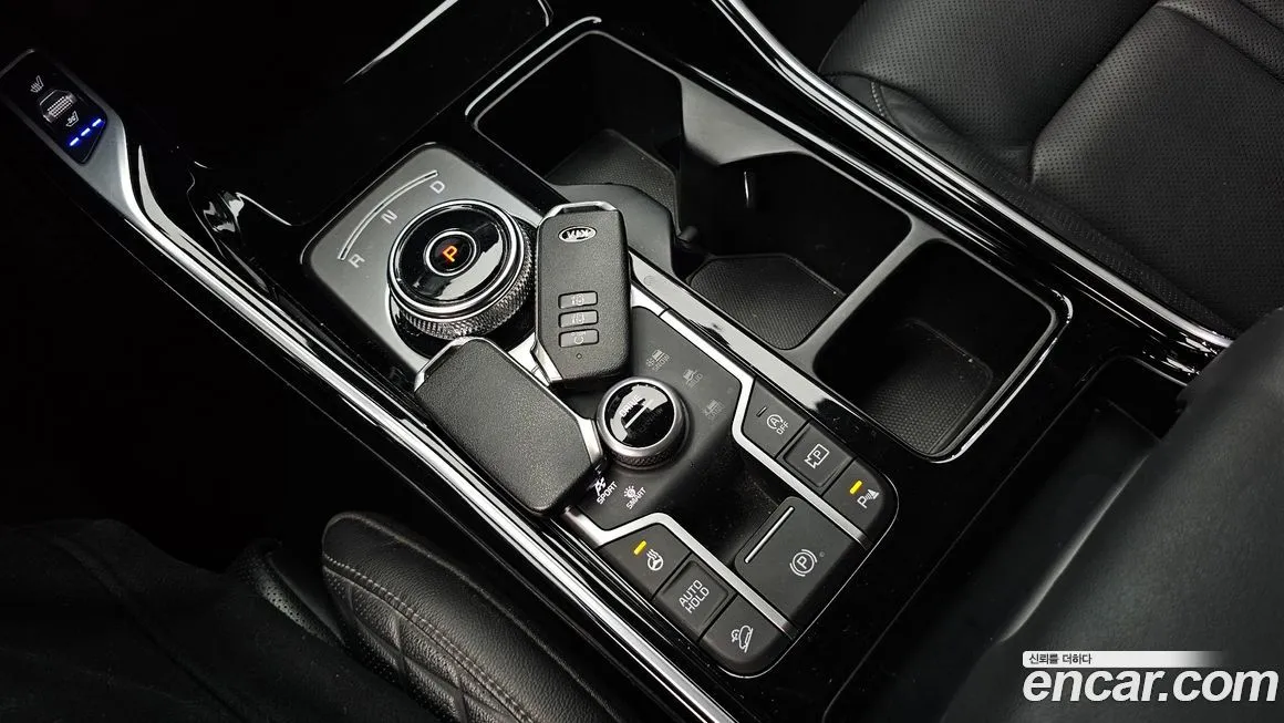 Kia Sorento — фото 8
