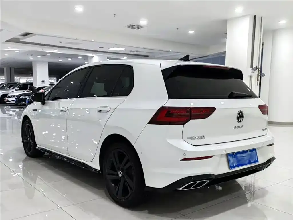 Volkswagen Golf 2022 из CN, фото 2