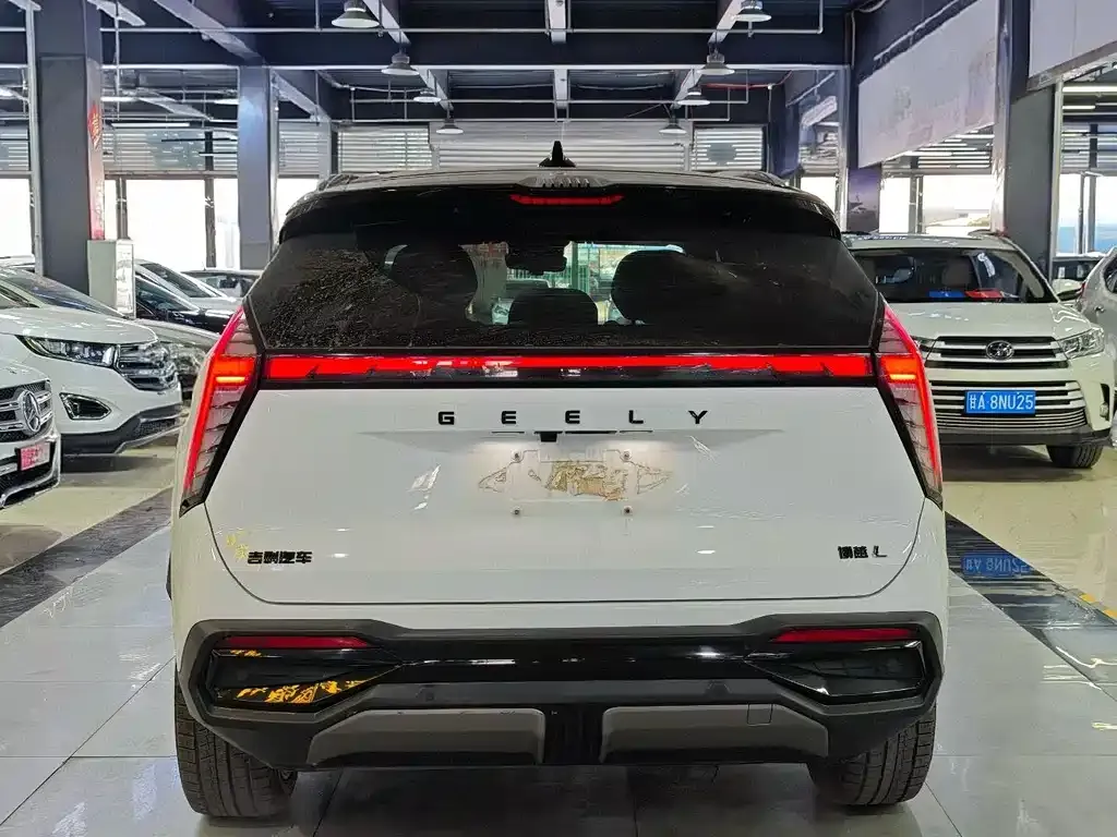 Geely Boyue L 2024 из CN, фото 2