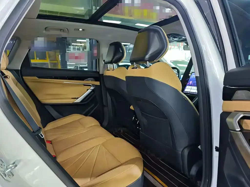 Geely Boyue L 2024 из CN, фото 4