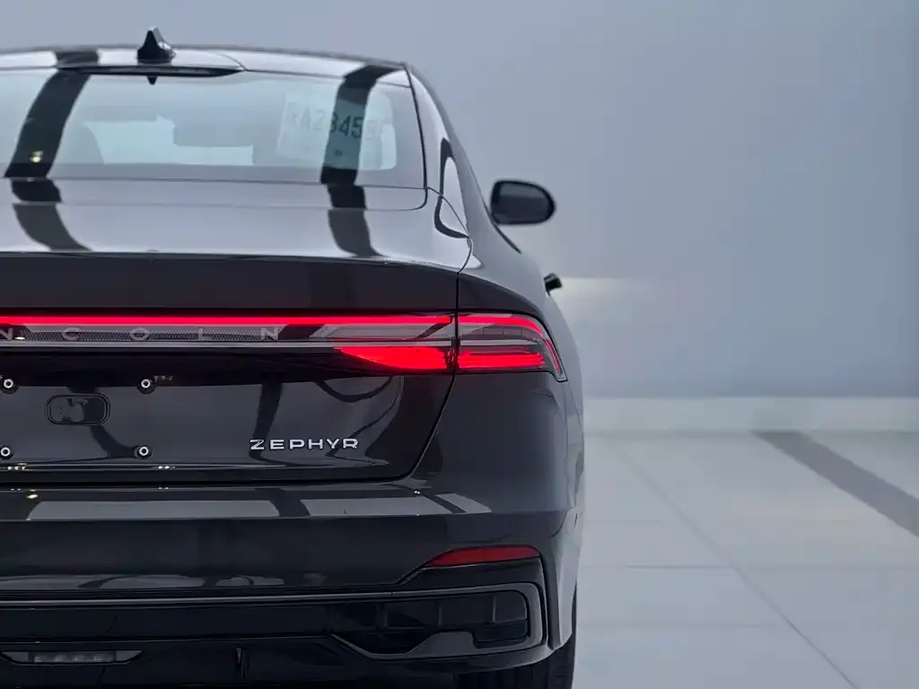 Lincoln Z 2023 из CN, фото 3