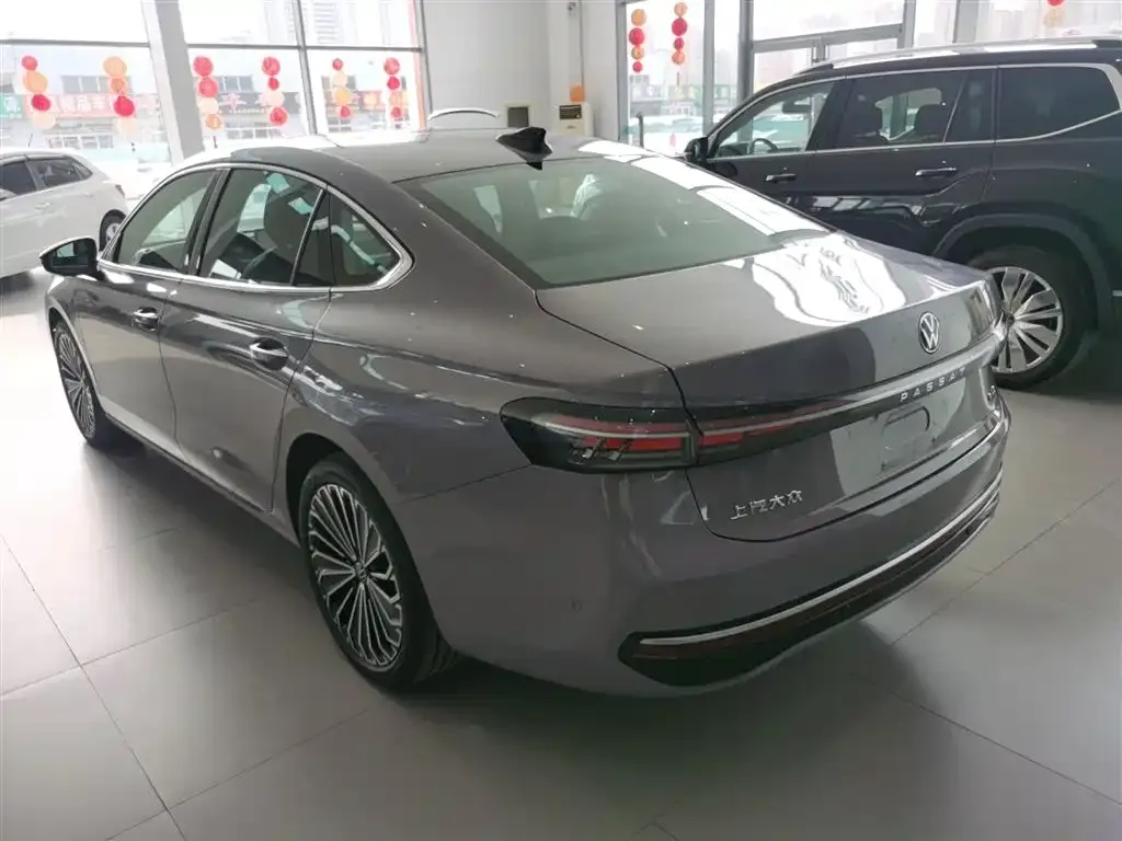 Volkswagen Passat 2024 из CN, фото 7