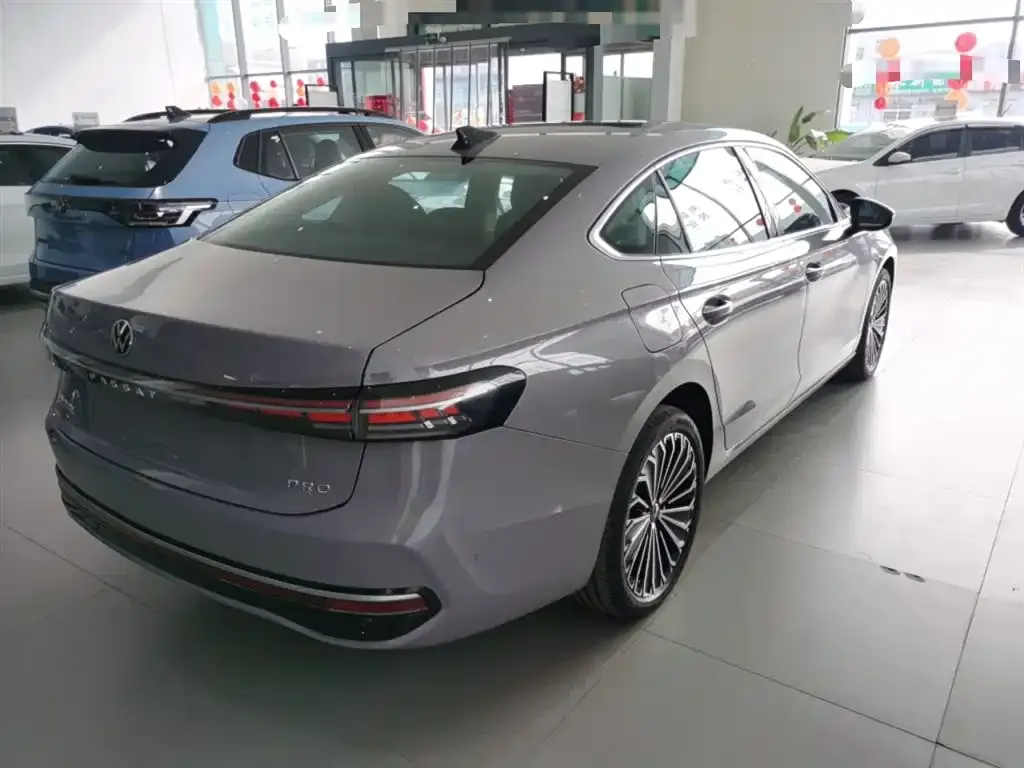 Volkswagen Passat 2024 из CN, фото 6