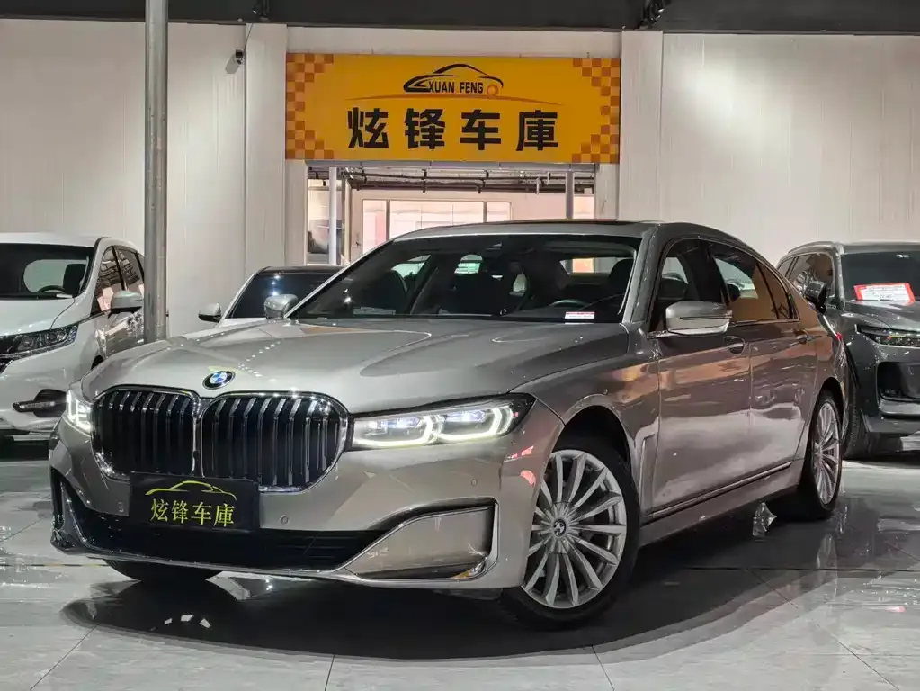 BMW 7 Series 2022 из CN, фото 1