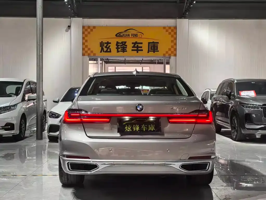 BMW 7 Series 2022 из CN, фото 4