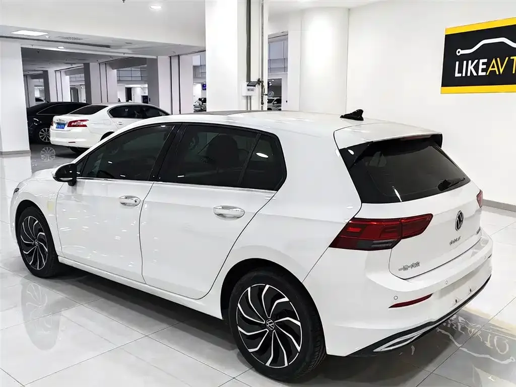 Volkswagen Golf 2022 из CN, фото 8