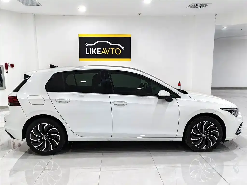 Volkswagen Golf 2022 из CN, фото 4