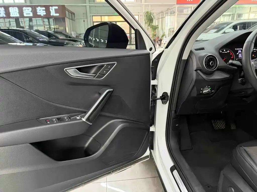 Audi Q2L 2021 из CN, фото 9