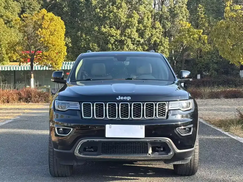 Jeep Grand Cherokee (Import) 2022 из CN, фото 8