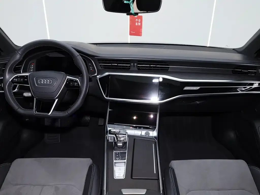 Audi A6L 2025 из CN, фото 4