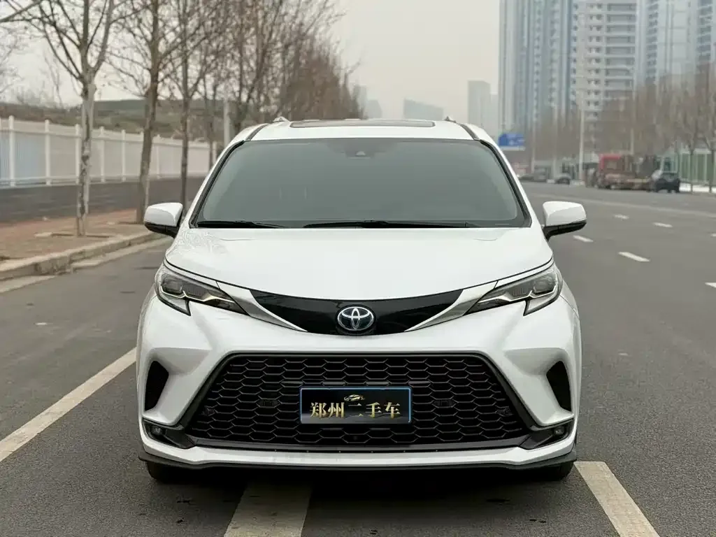 Toyota Granvia 2024 из CN, фото 6