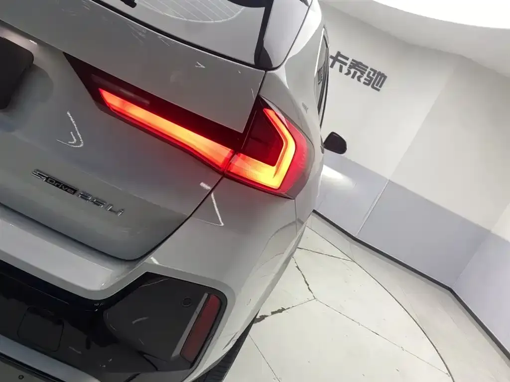 BMW X1 2024 из CN, фото 10
