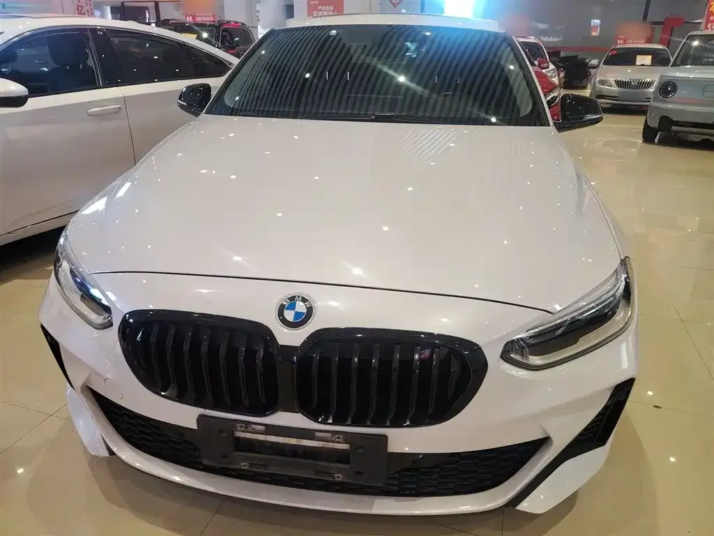 BMW 1 Series 2022 из CN, фото 4