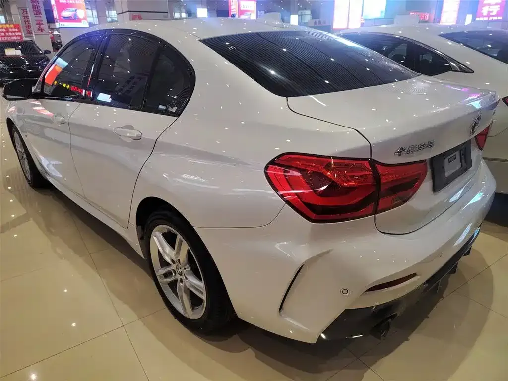 BMW 1 Series 2022 из CN, фото 8
