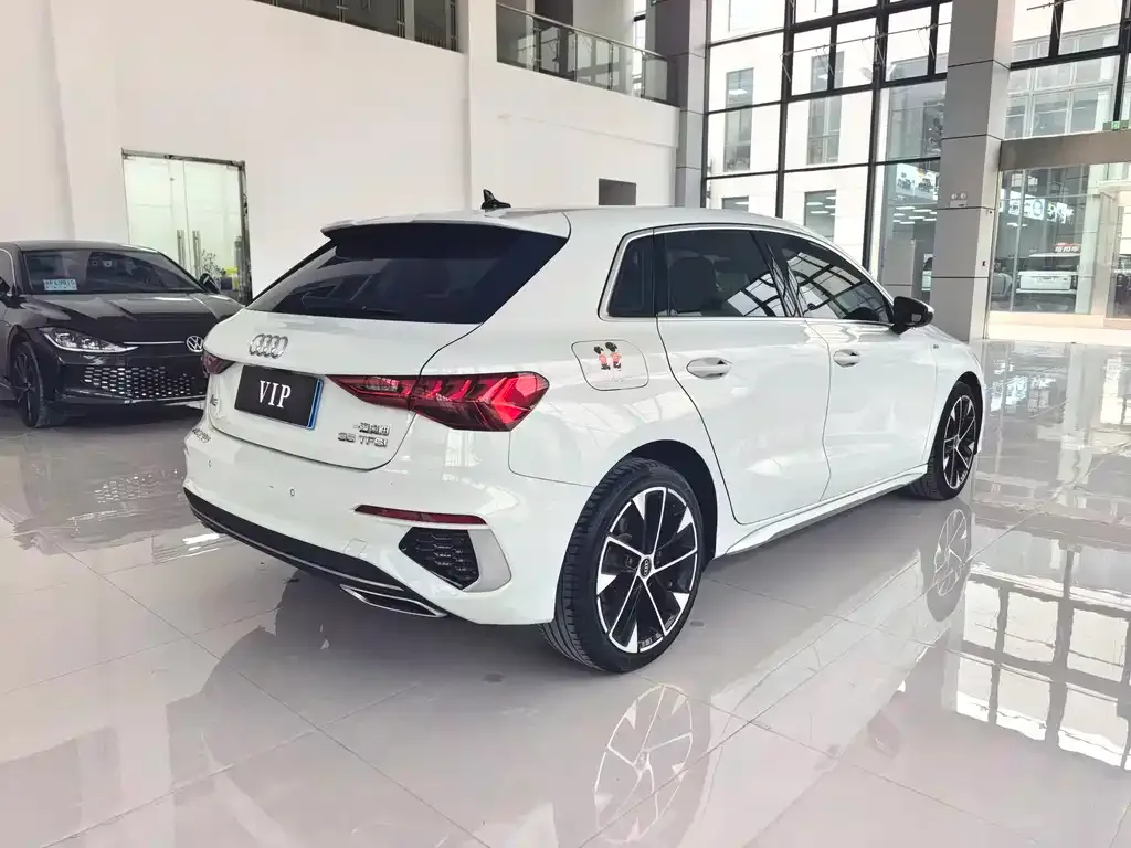 Audi A3 2022 из CN, фото 6