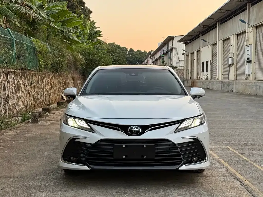 Toyota Camry 2021 из CN, фото 7