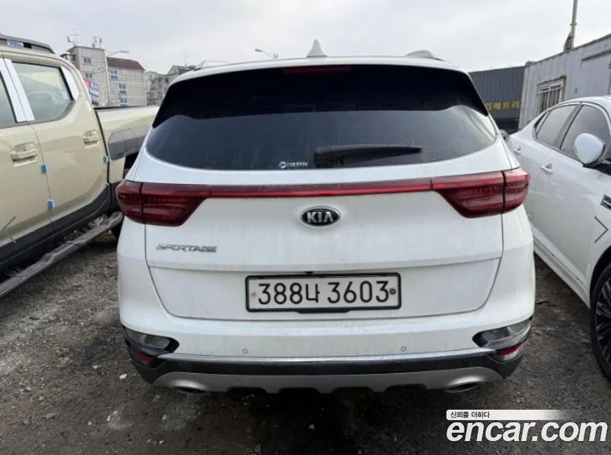 Kia Sportage — фото 10