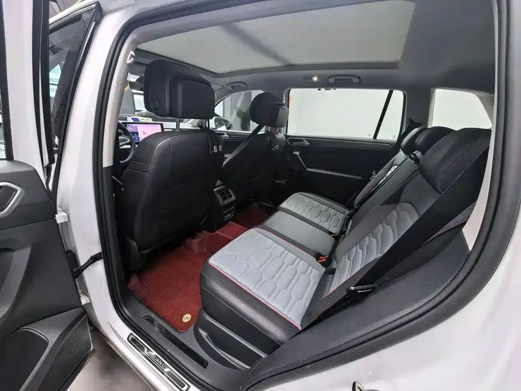 Volkswagen Tiguan L 2026 из CN, фото 9