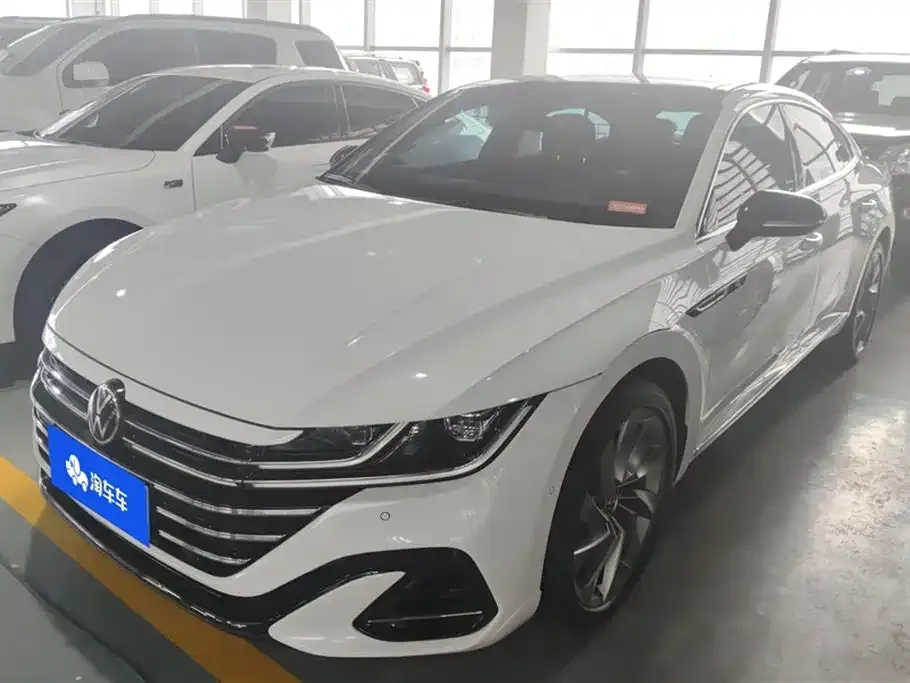 Volkswagen CC 2023 из CN, фото 1