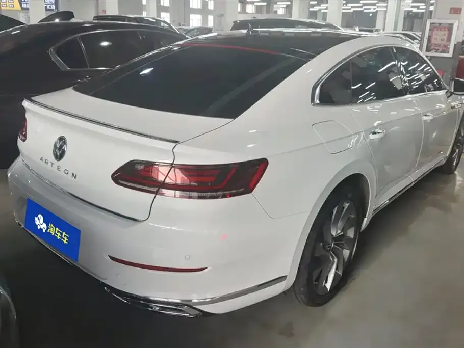 Volkswagen CC 2023 из CN, фото 6