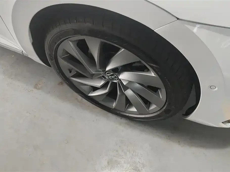 Volkswagen CC 2023 из CN, фото 5