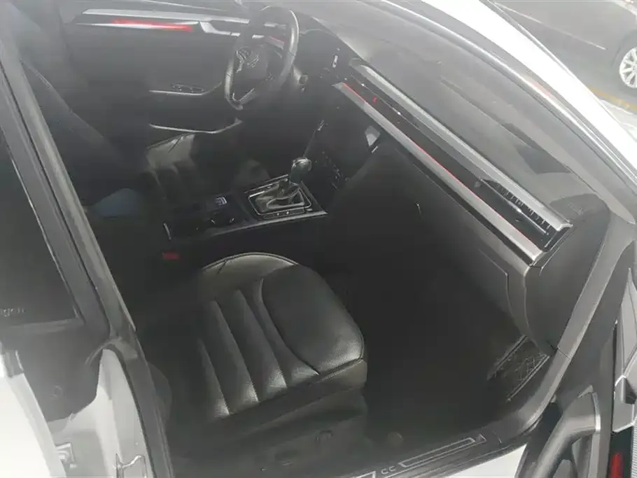 Volkswagen CC 2023 из CN, фото 7