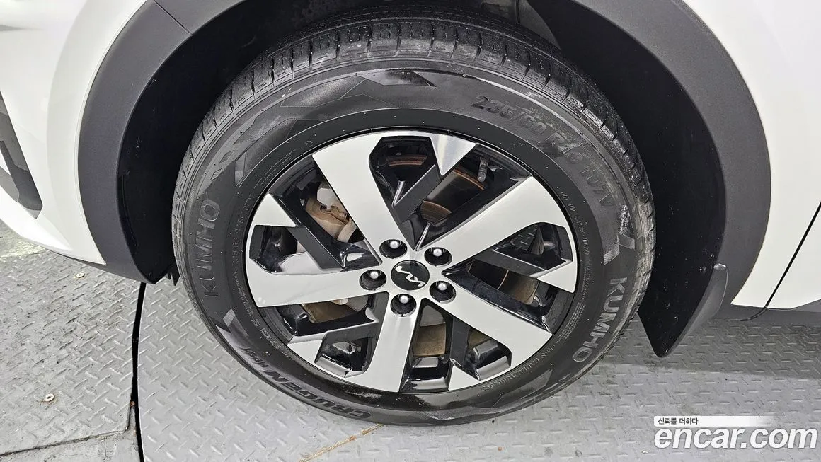 Kia Sorento — фото 10