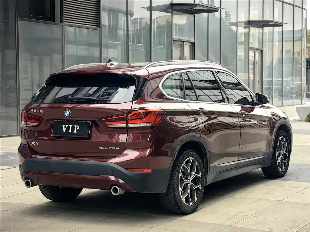 BMW X1 2021 из CN, фото 9