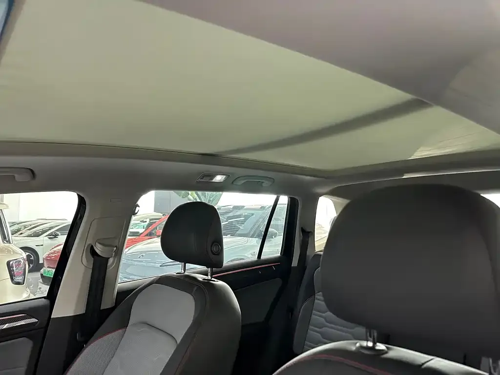 Volkswagen Tiguan L 2023 из CN, фото 3