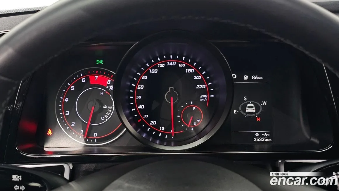 Hyundai AVANTE 2021 из KR, фото 2