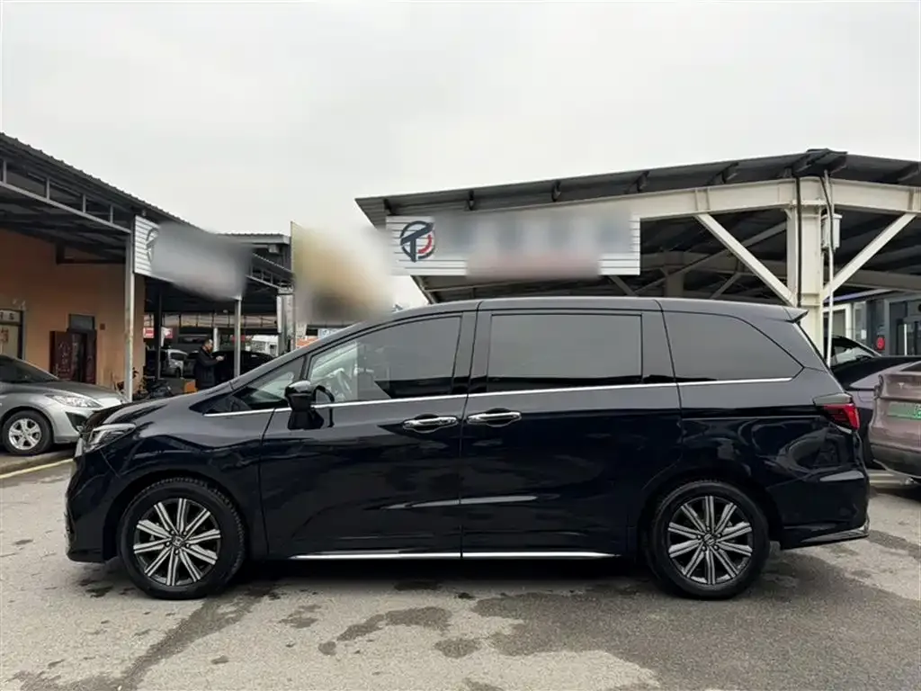 Honda Odyssey 2024 из CN, фото 10