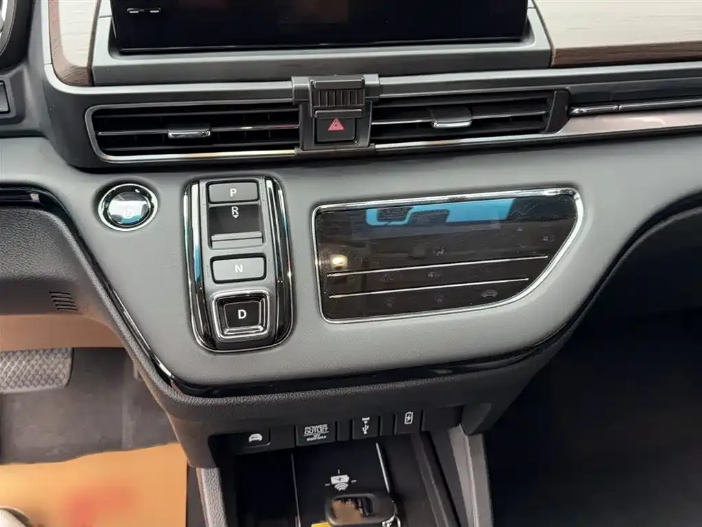 Honda Odyssey 2024 из CN, фото 3