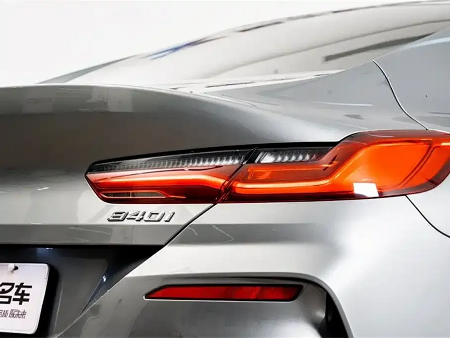 BMW 8 Series — фото 5