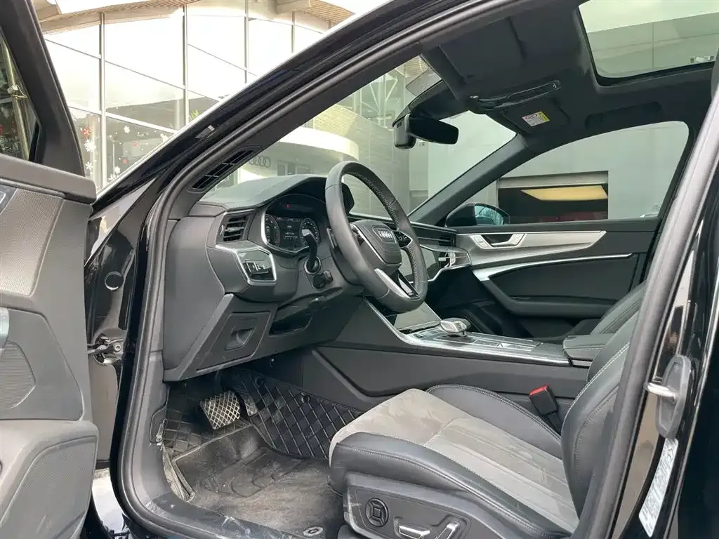 Audi A6L 2024 из CN, фото 3