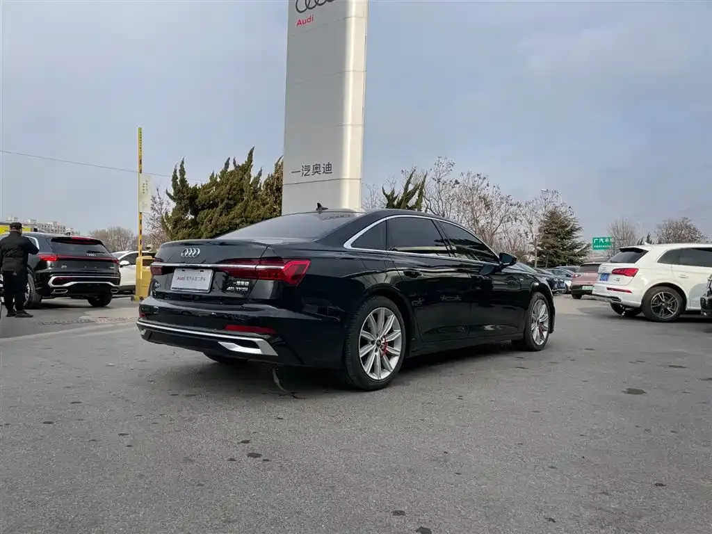 Audi A6L 2024 из CN, фото 7