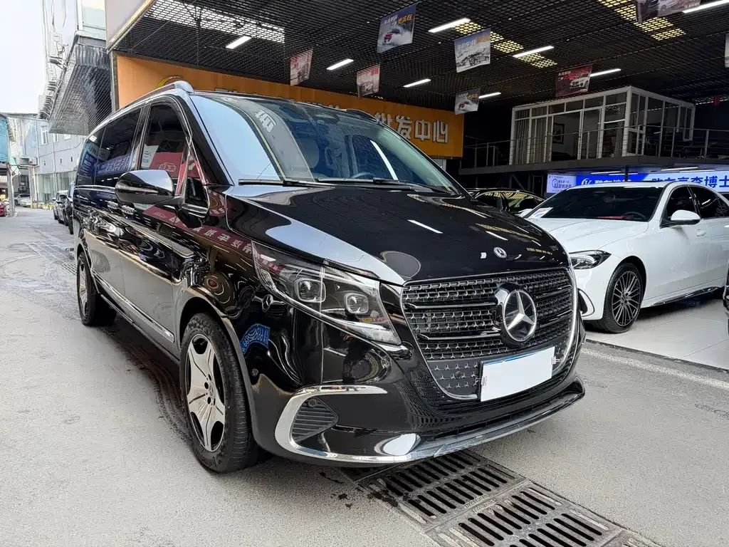 Mercedes-Benz V-Class 2025 из CN, фото 9