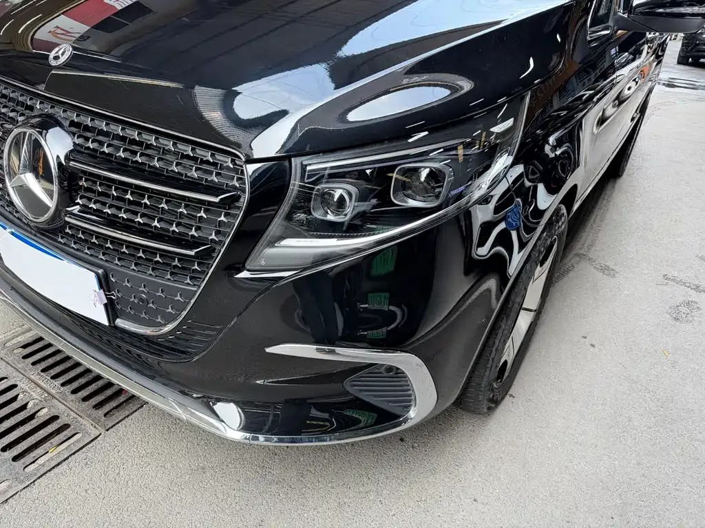 Mercedes-Benz V-Class 2025 из CN, фото 4