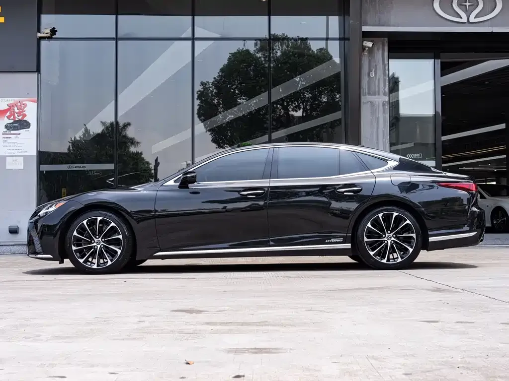 Lexus LS 2022 из CN, фото 3