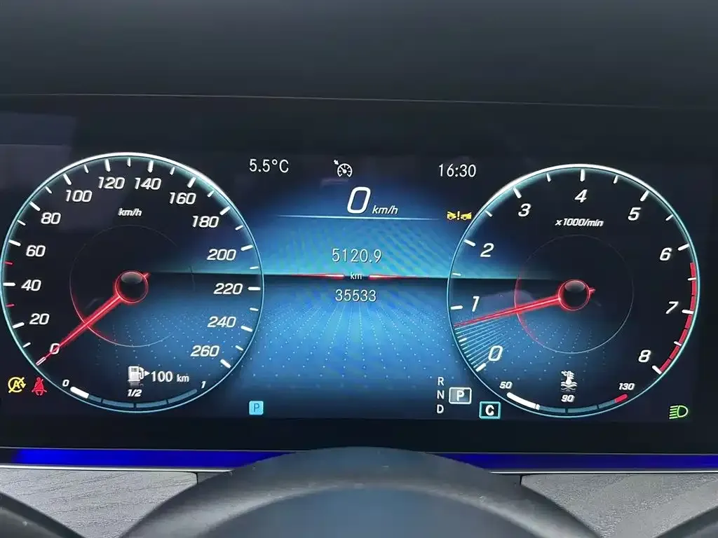 Mercedes-Benz E-Class 2023 из CN, фото 3
