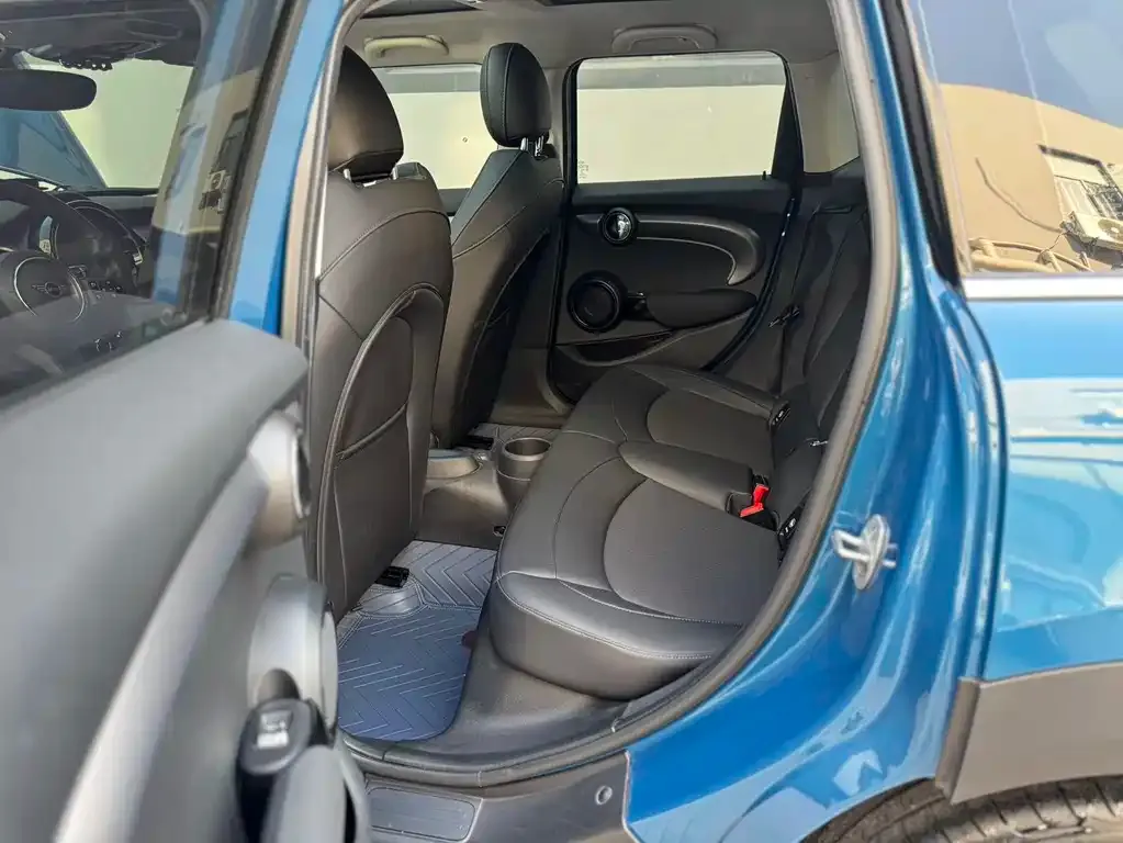 MINI Cooper (3-door) 2021 из CN, фото 3