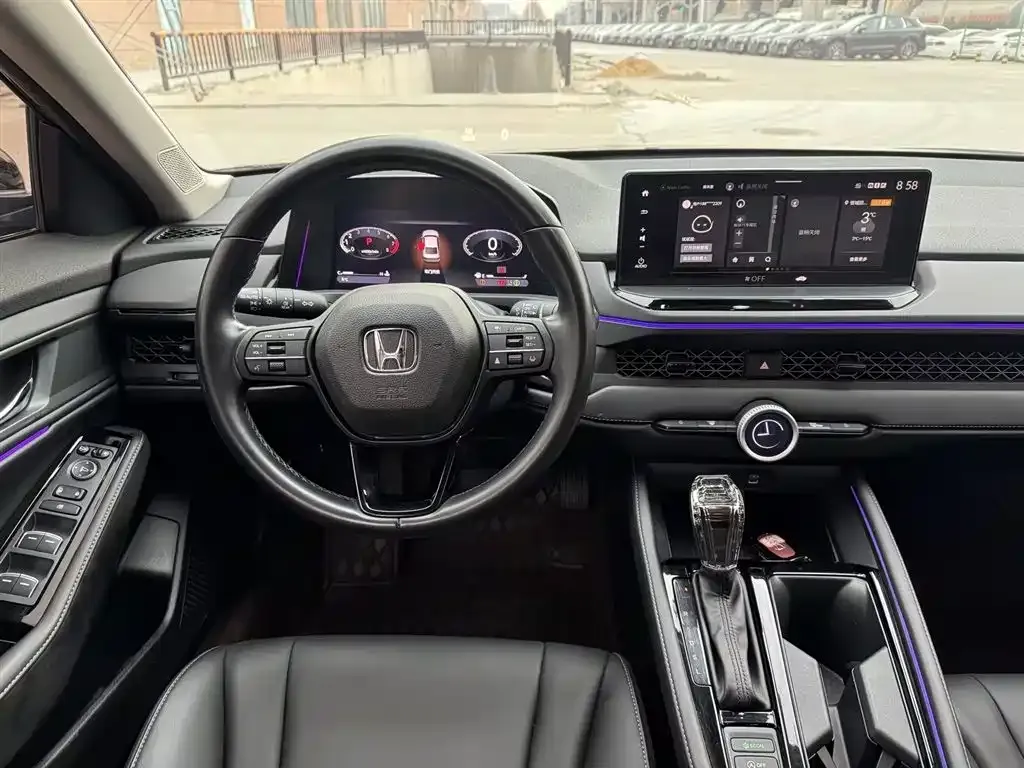 Honda Accord — фото 8