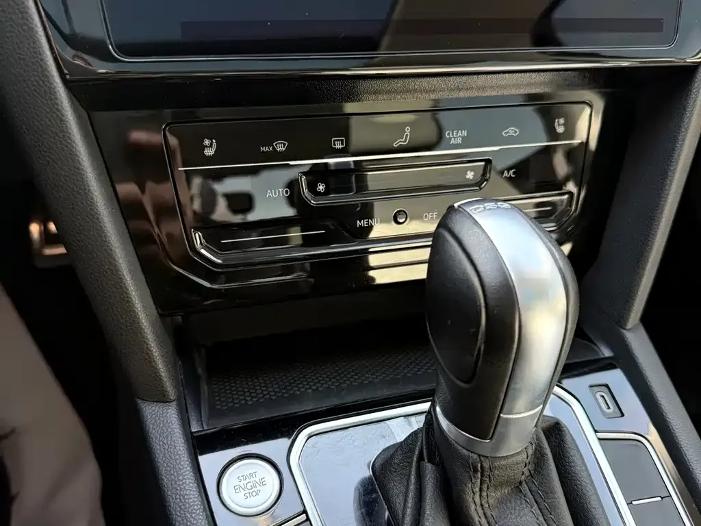 Volkswagen Magotan 2024 из CN, фото 3