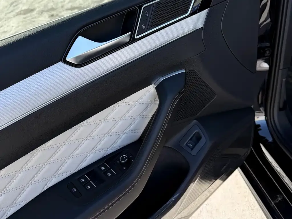Volkswagen Magotan 2024 из CN, фото 10
