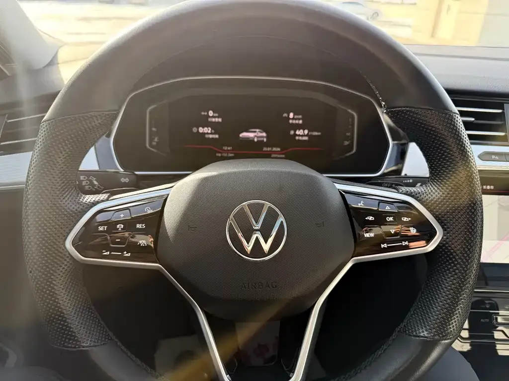 Volkswagen Magotan 2024 из CN, фото 8