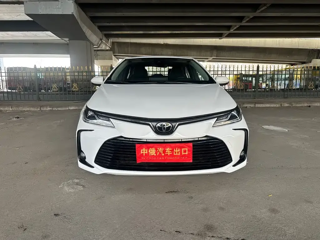 Toyota Corolla 2023 из CN, фото 7