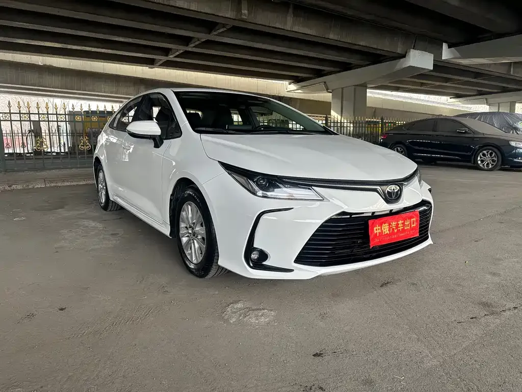 Toyota Corolla 2023 из CN, фото 6