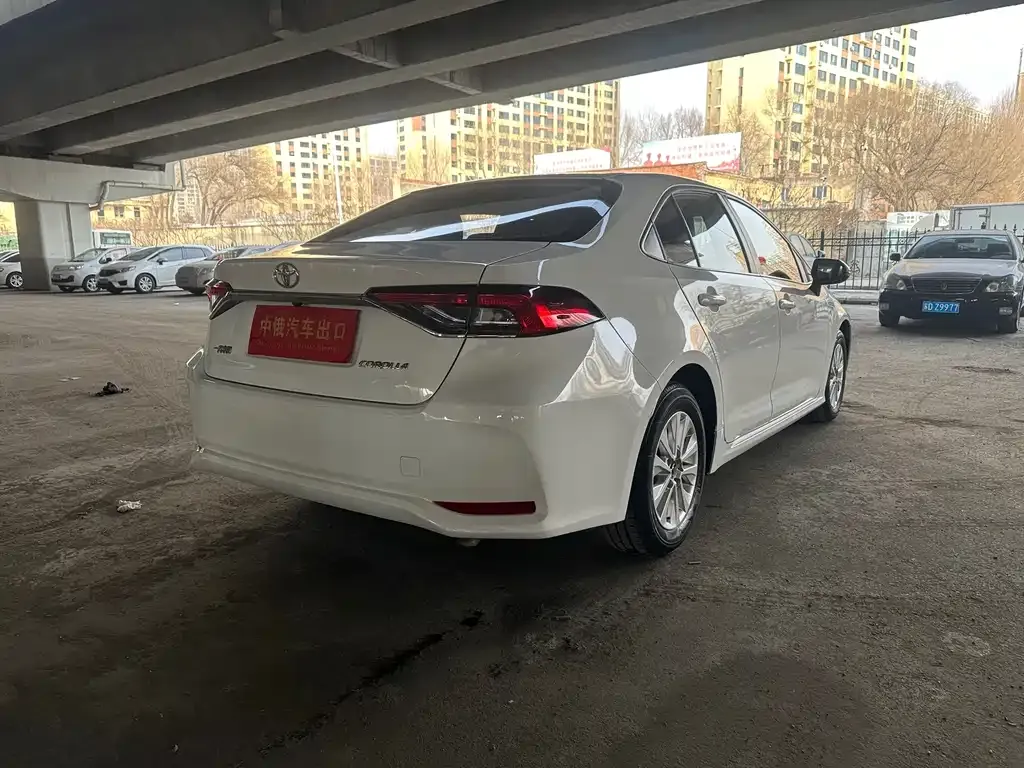 Toyota Corolla 2023 из CN, фото 4