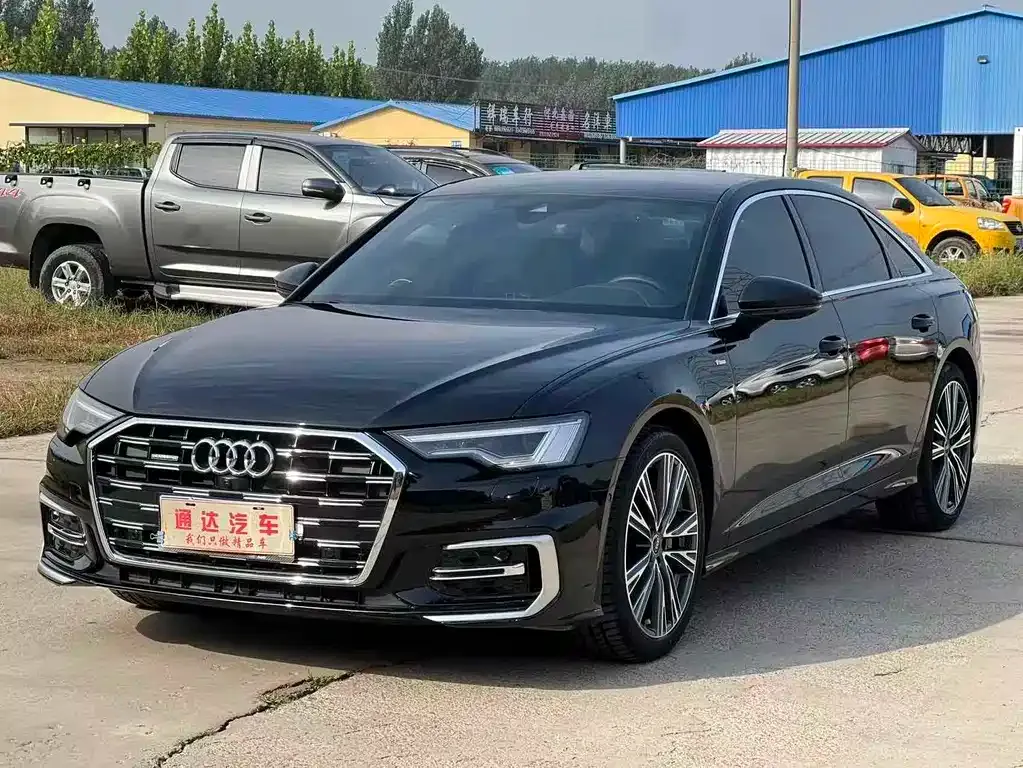 Audi A6L — фото 1