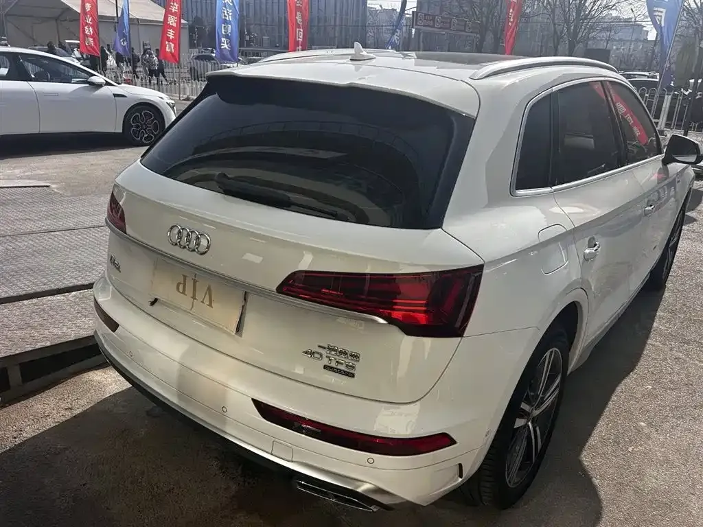 Audi Q5L 2023 из CN, фото 3