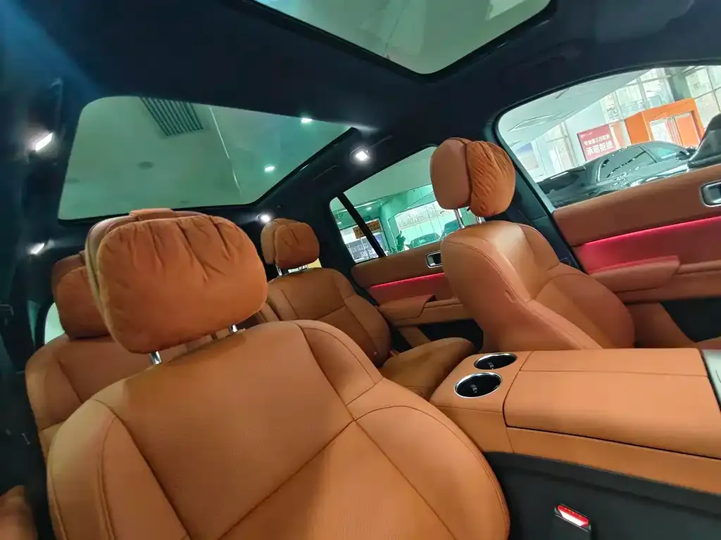 Li Auto L8 2025 из CN, фото 2